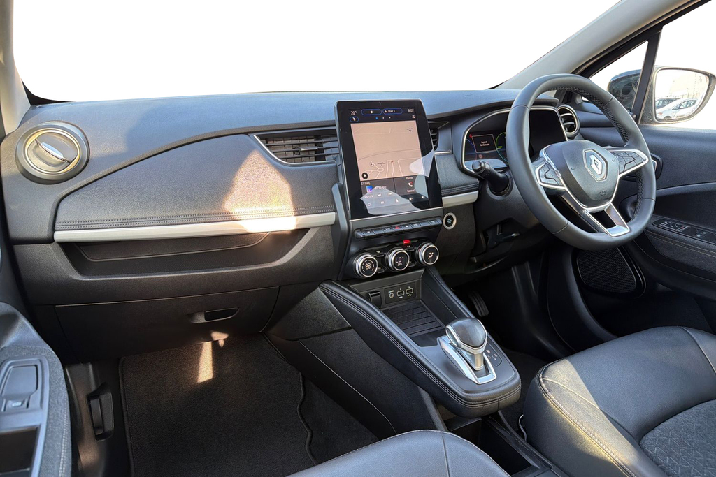 Renault Zoe R135 Ev50 52Kwh Iconic Hatchback Black #2