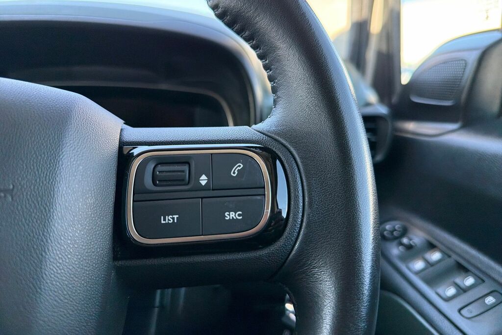 Citroen e-Berlingo 50Kwh Feel XL Mpv 7.4Kw Charger #21