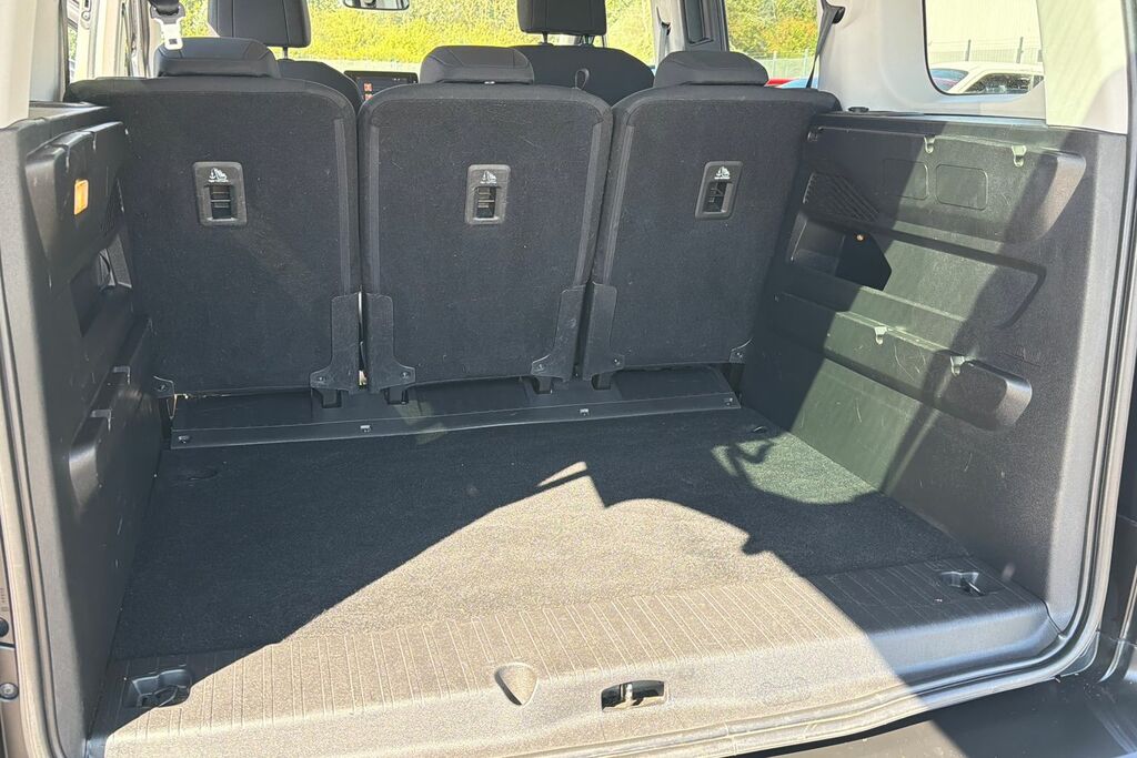 Citroen e-Berlingo 50Kwh Feel XL Mpv 7.4Kw Charger #22