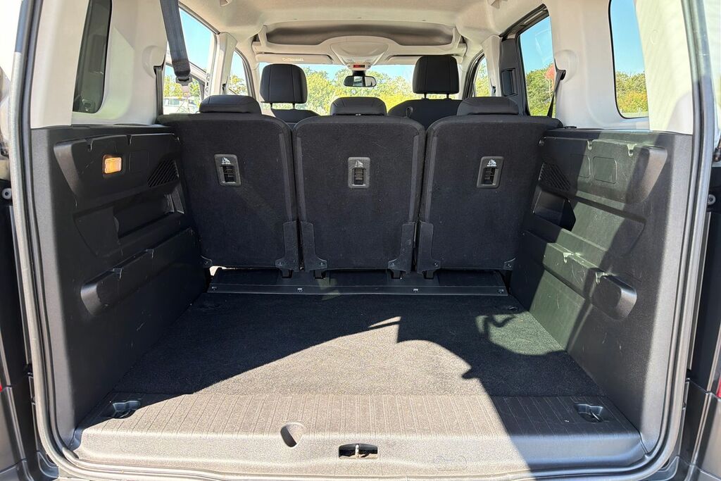 Citroen e-Berlingo 50Kwh Feel XL Mpv 7.4Kw Charger #8
