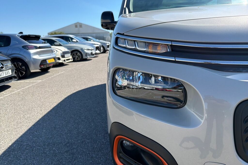 Citroen e-Berlingo 50Kwh Feel XL Mpv 7.4Kw Charger #11