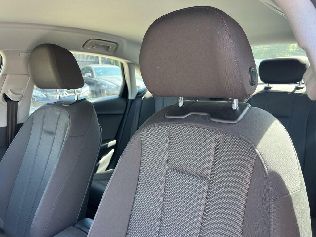 Audi A4 35 Tdi Sport S Tronic Comfortsound Grey #19