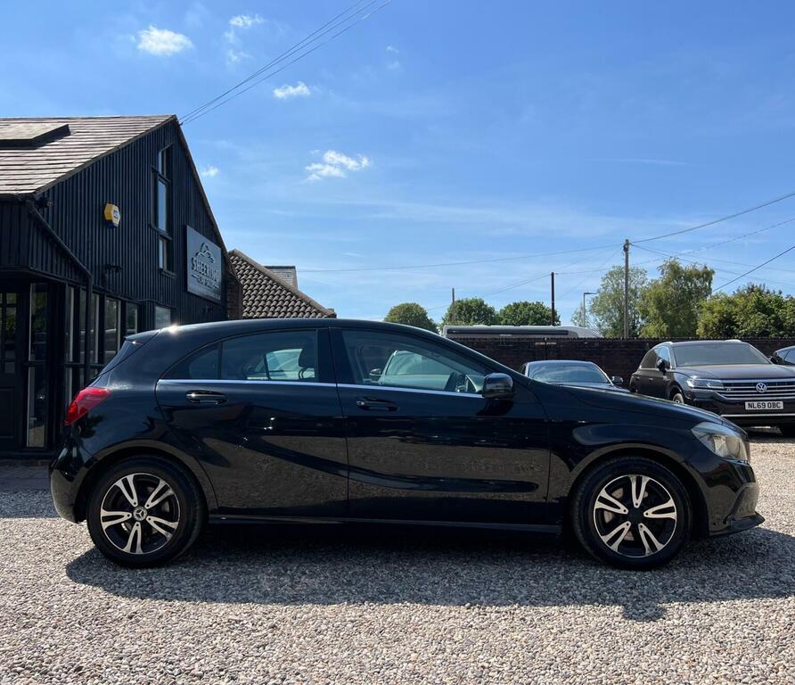 Mercedes-Benz A Class 1.6 A160 Se Euro 6 Ss Black #5