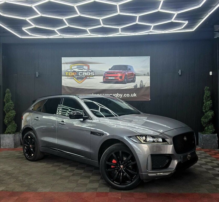 Jaguar F-Pace 2.0 D180 Chequered Flag Grey