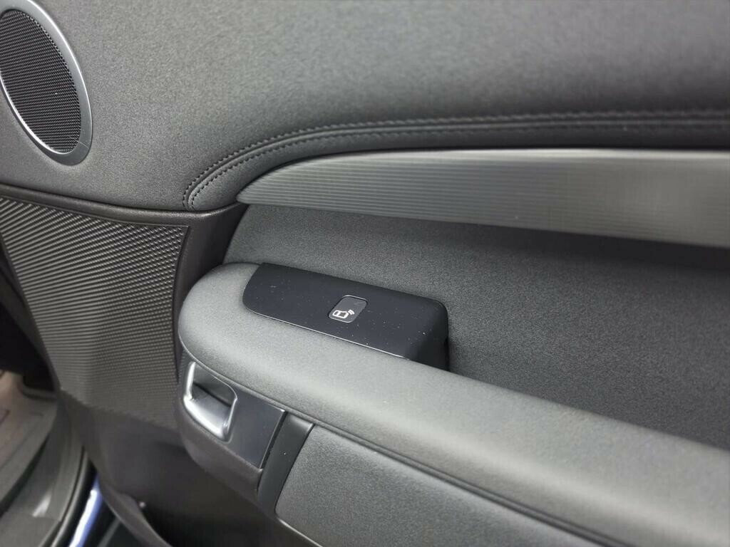 Land Rover Discovery Sdv6 Commercial Hse Black #17