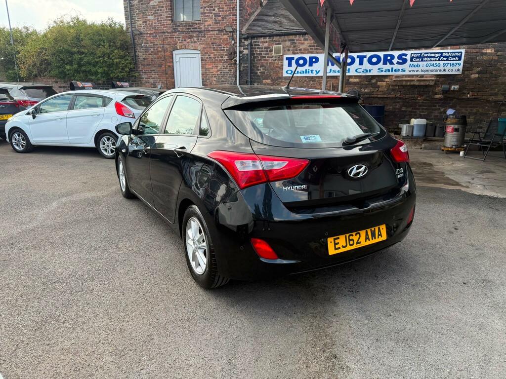 Hyundai I30 1.6 Crdi Active Euro 5 Black #4