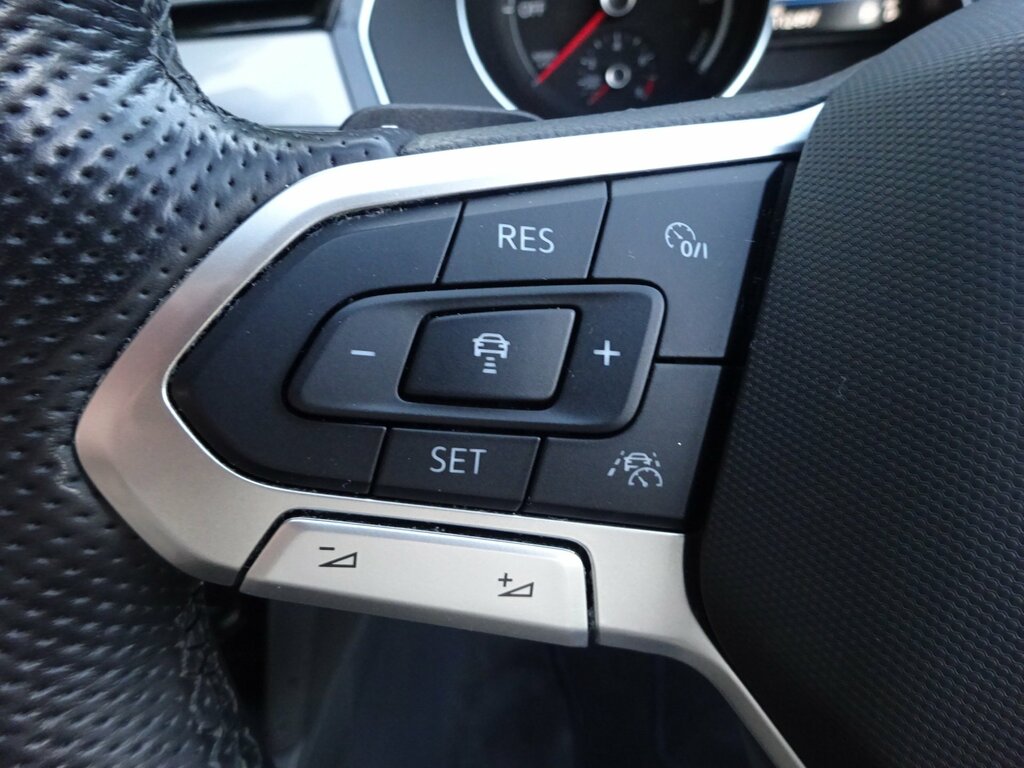 Volkswagen Passat 1.5 Sel Tsi Evo Dsg 148 Bhp White #18