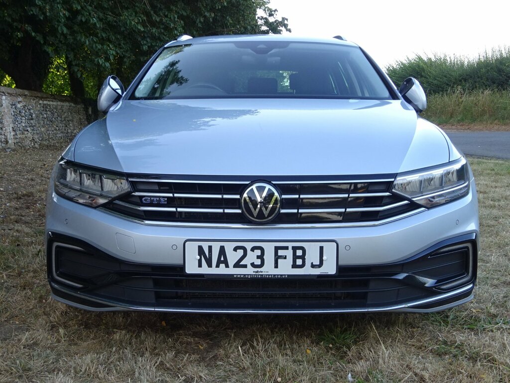Volkswagen Passat 1.5 Sel Tsi Evo Dsg 148 Bhp White #14