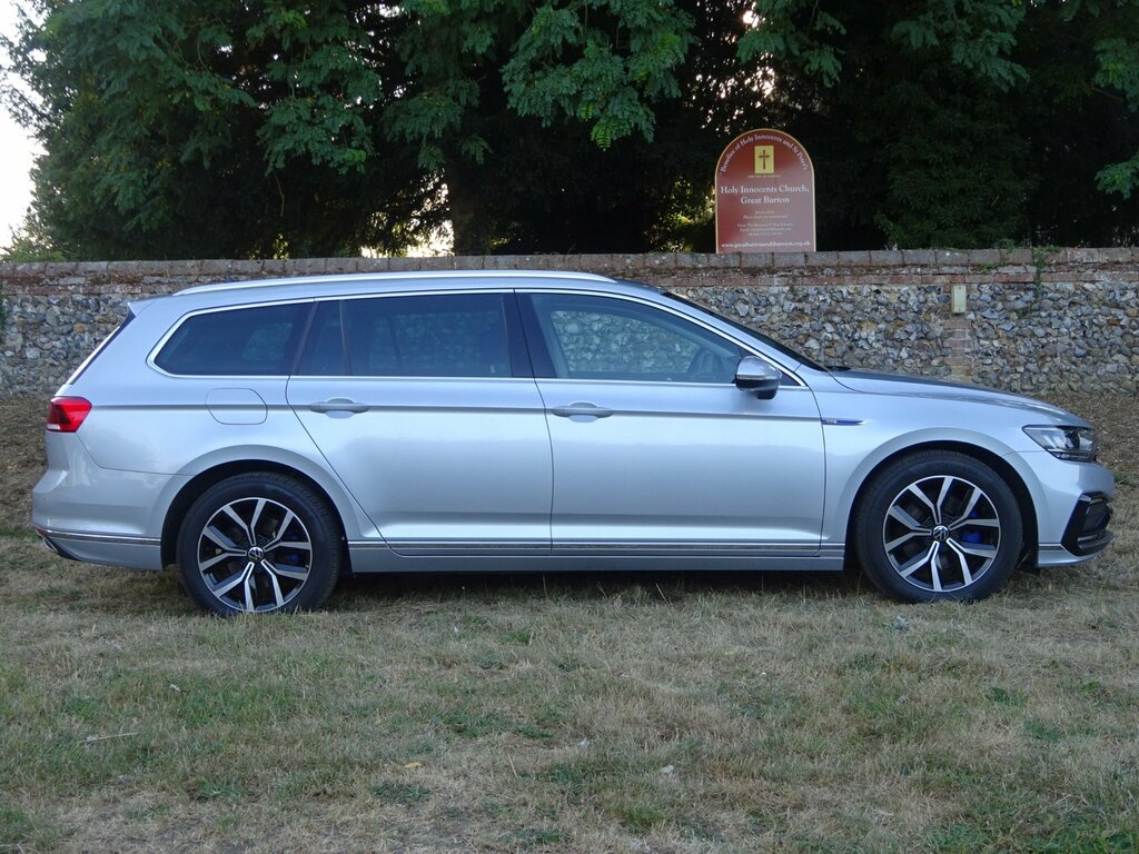 Volkswagen Passat 1.5 Sel Tsi Evo Dsg 148 Bhp White #8