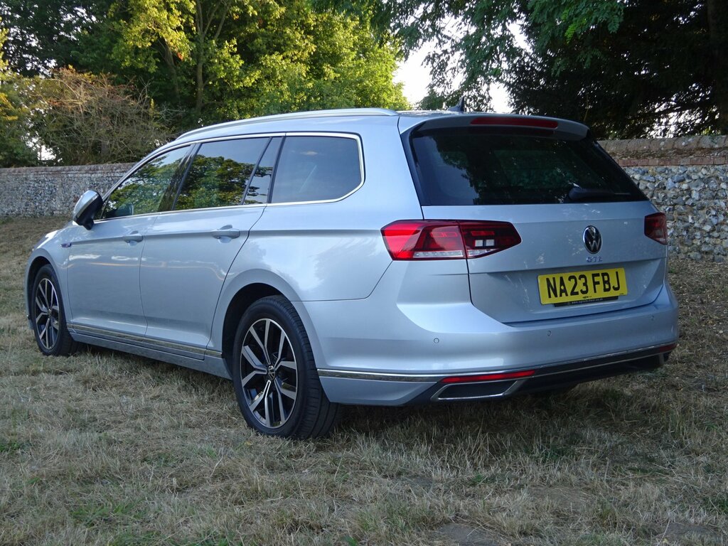 Volkswagen Passat 1.5 Sel Tsi Evo Dsg 148 Bhp White #7