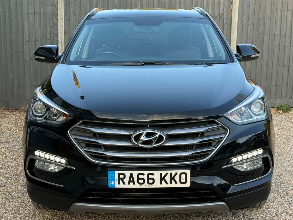 Hyundai Santa Fe 2.2 Crdi Blue Drive Premium 4Wd Euro 6 Ss RA66KKO Black #3