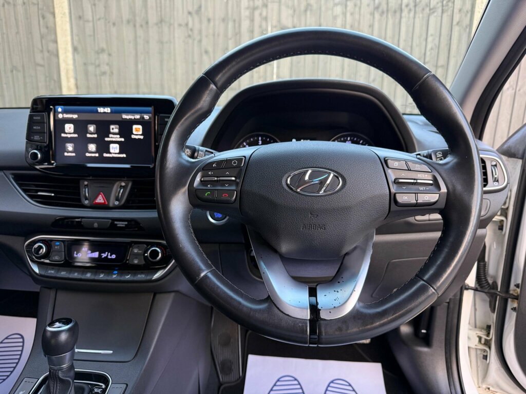Hyundai I30 1.6 Crdi Blue Drive Premium Dct Euro 6 Ss White #5