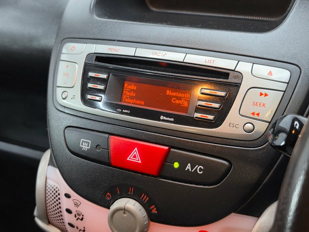 Toyota Aygo Ice White #15