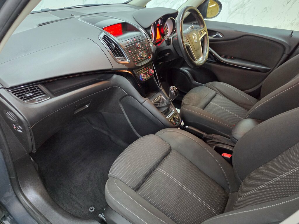 Vauxhall Zafira Tourer Design Black #12