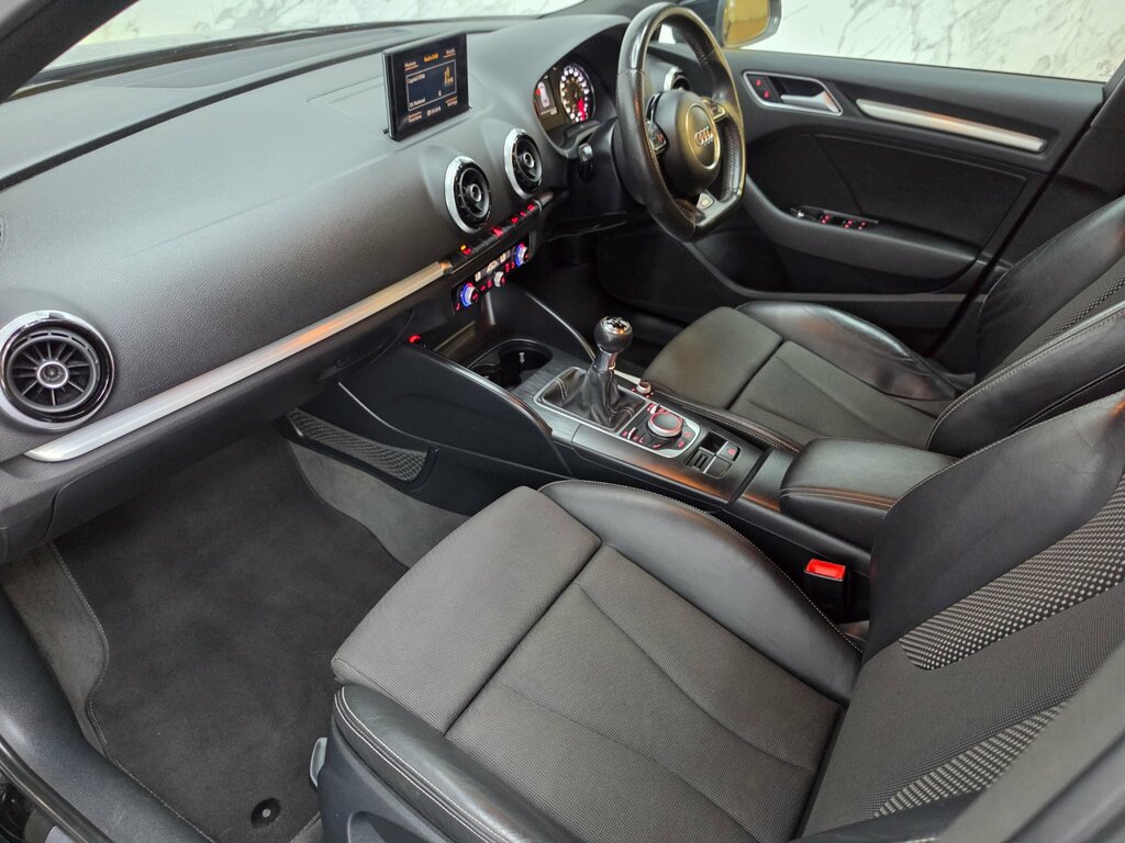 Audi A3 1.6 Tdi Sport Sportback Euro 5 Black #12