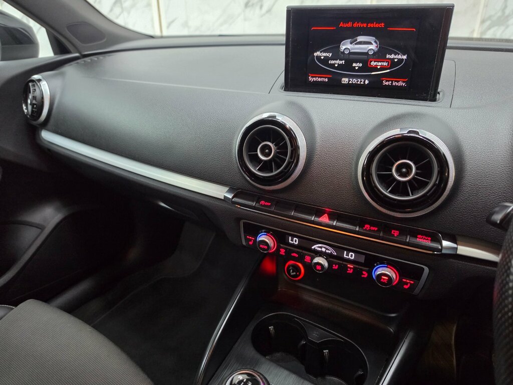Audi A3 1.6 Tdi Sport Sportback Euro 5 Black #15