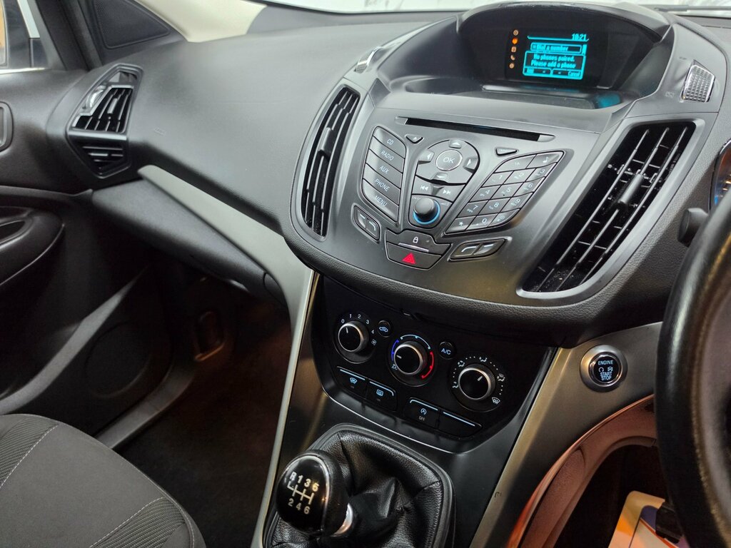 Ford Kuga 2.0 Tdci Titanium Suv 2Wd Euro 6 Black #15