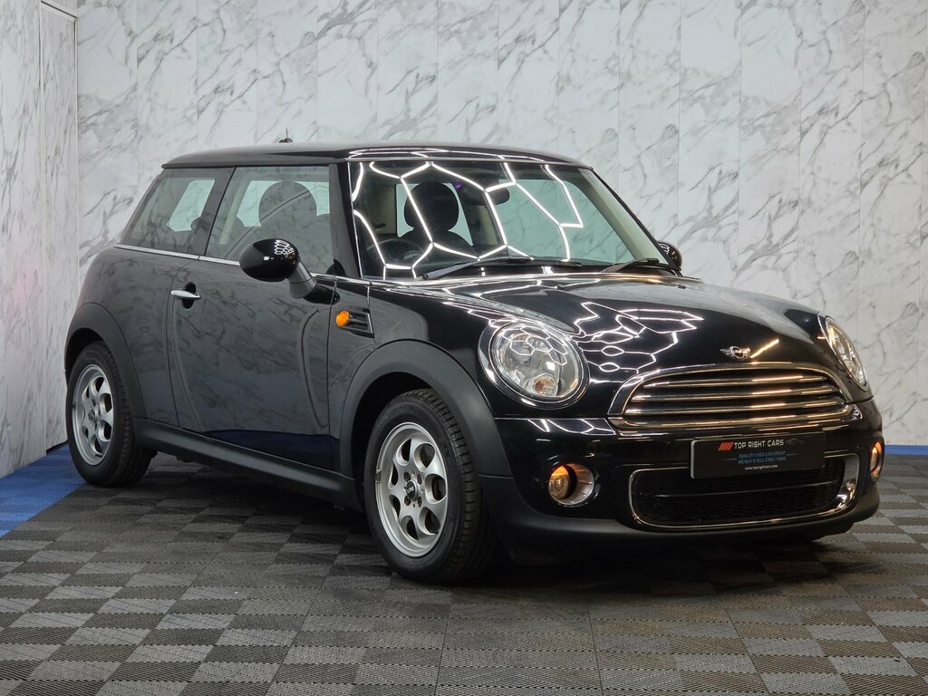 Mini Hatch 1.6 Cooper Hatchback Ulez Ss 122 Ps Petro Black