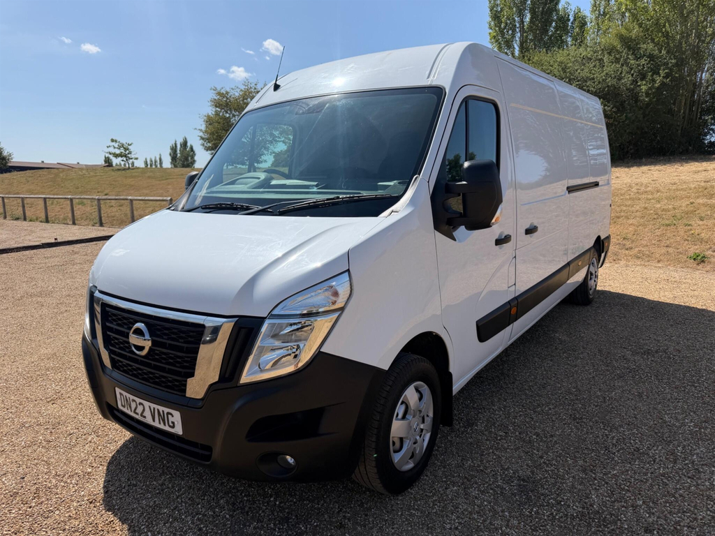Nissan InterStar 2.3 Dci 35 Tekna Fwd L3 H2 Euro 6 DN22VNG White #3