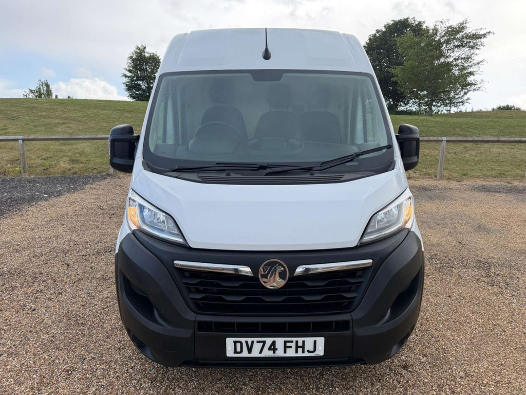 Vauxhall Movano 3500 Biturbo Prime Fwd L3 H2 Euro 6 Ss DV24FHJ White #2