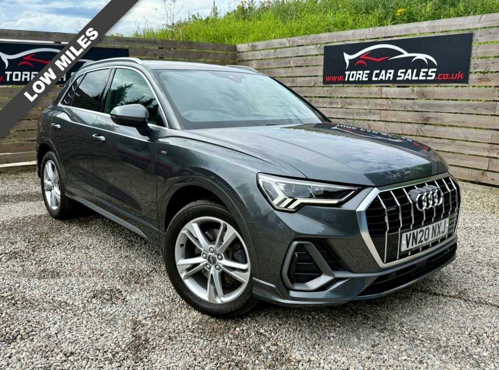 Audi Q3 2L S Line Grey
