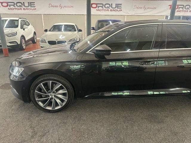 Skoda Superb 2.0 Tdi Laurin Klement Hatchback Dsg Black #6