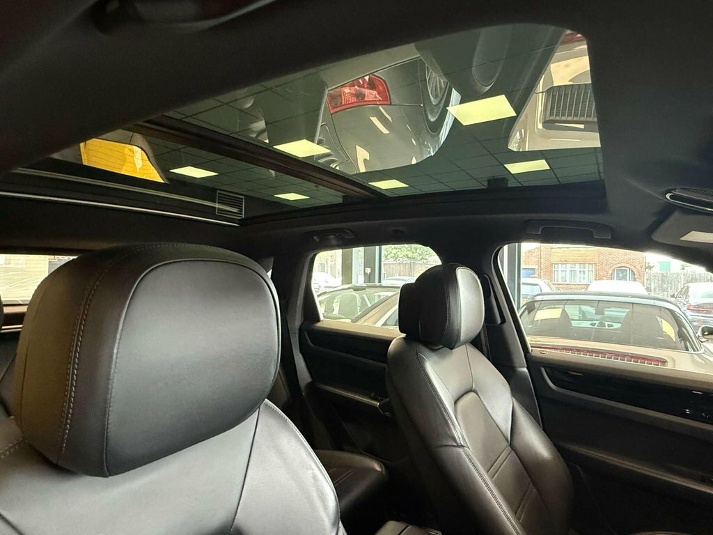 Porsche Cayenne 3.0T V6 Suv Tiptronics 4Wd Euro 6 Ss Black #10