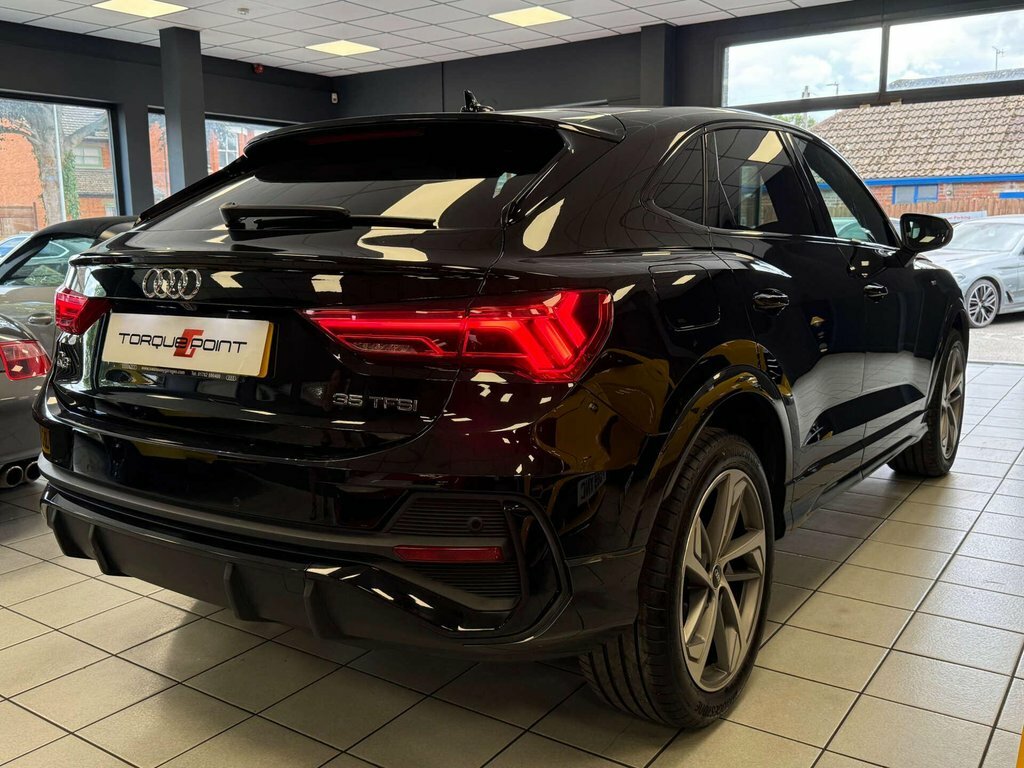 Audi Q3 1.5 Q3 Sportback 35 Tfsi Mhev Black Edition Semi-a #5