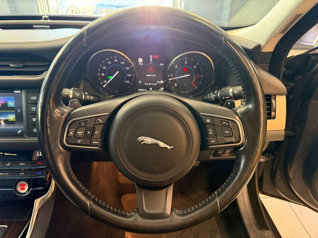 Jaguar XF 2.0D R-sport Euro 6 Ss #29