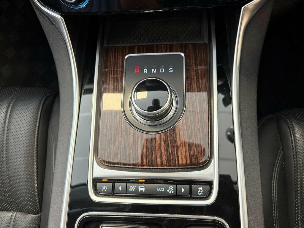 Jaguar XF 2.0D R-sport Euro 6 Ss #30