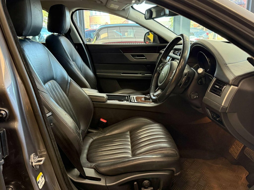 Jaguar XF 2.0D R-sport Euro 6 Ss #10