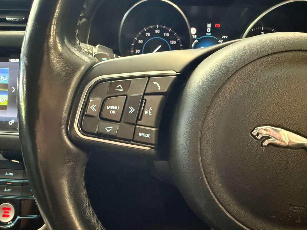 Jaguar XF 2.0D R-sport Euro 6 Ss #33