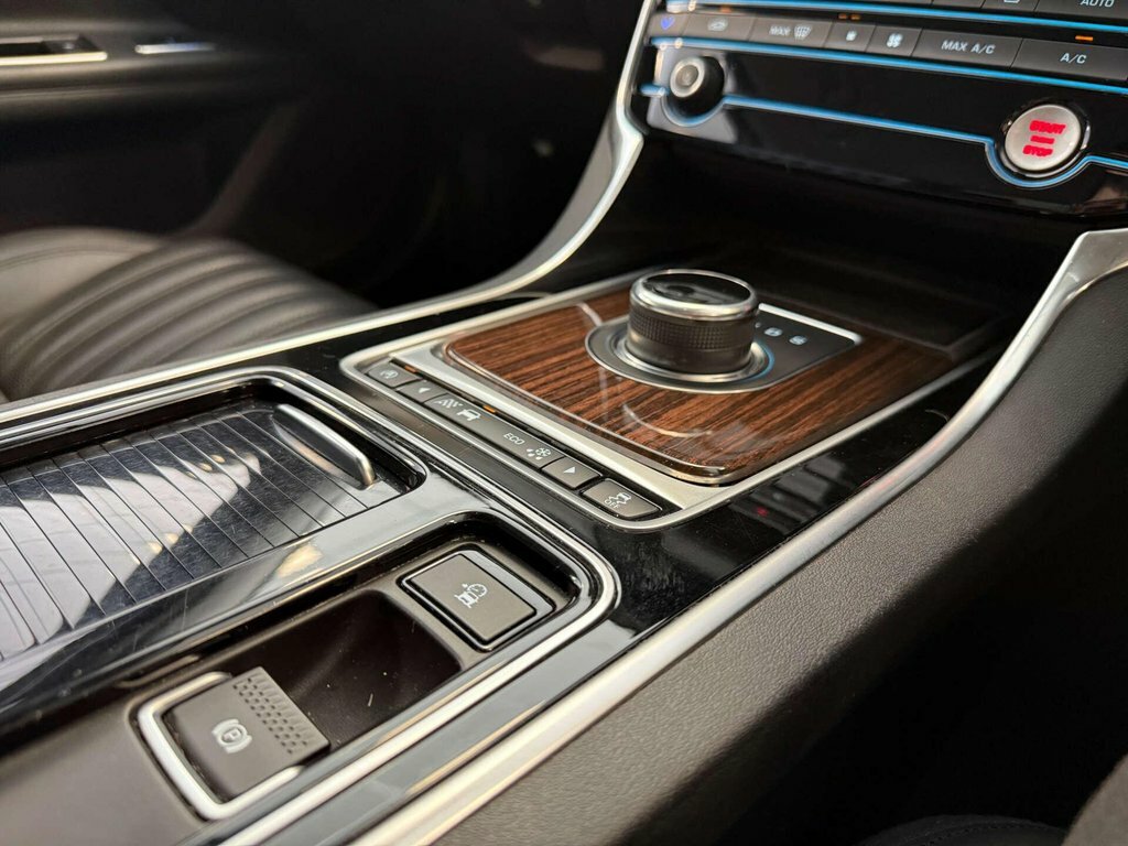 Jaguar XF 2.0D R-sport Euro 6 Ss #28