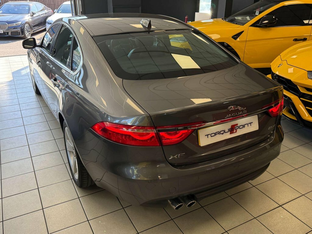 Jaguar XF 2.0D R-sport Euro 6 Ss #22