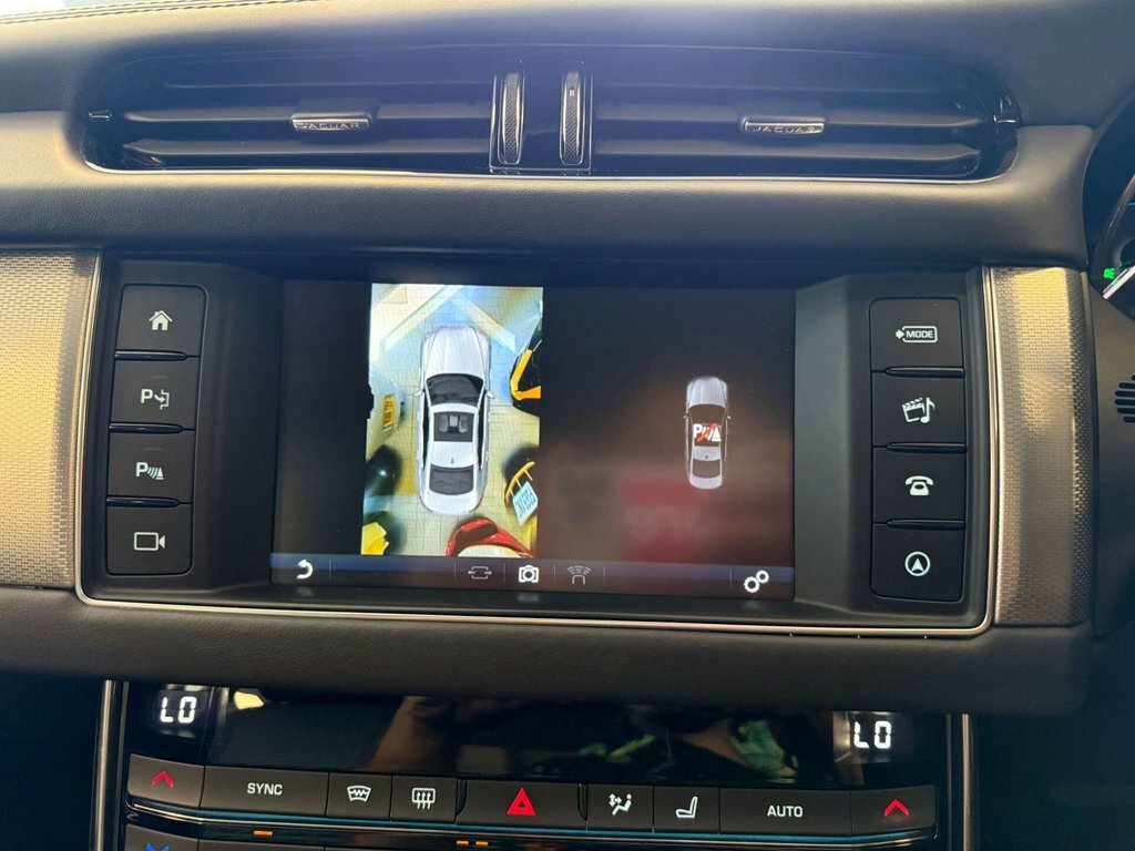 Jaguar XF 2.0D R-sport Euro 6 Ss #16