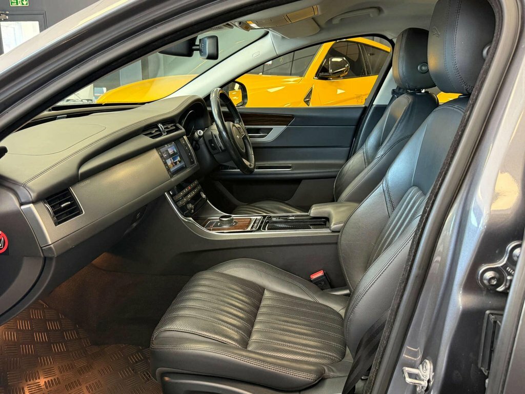 Jaguar XF 2.0D R-sport Euro 6 Ss #11