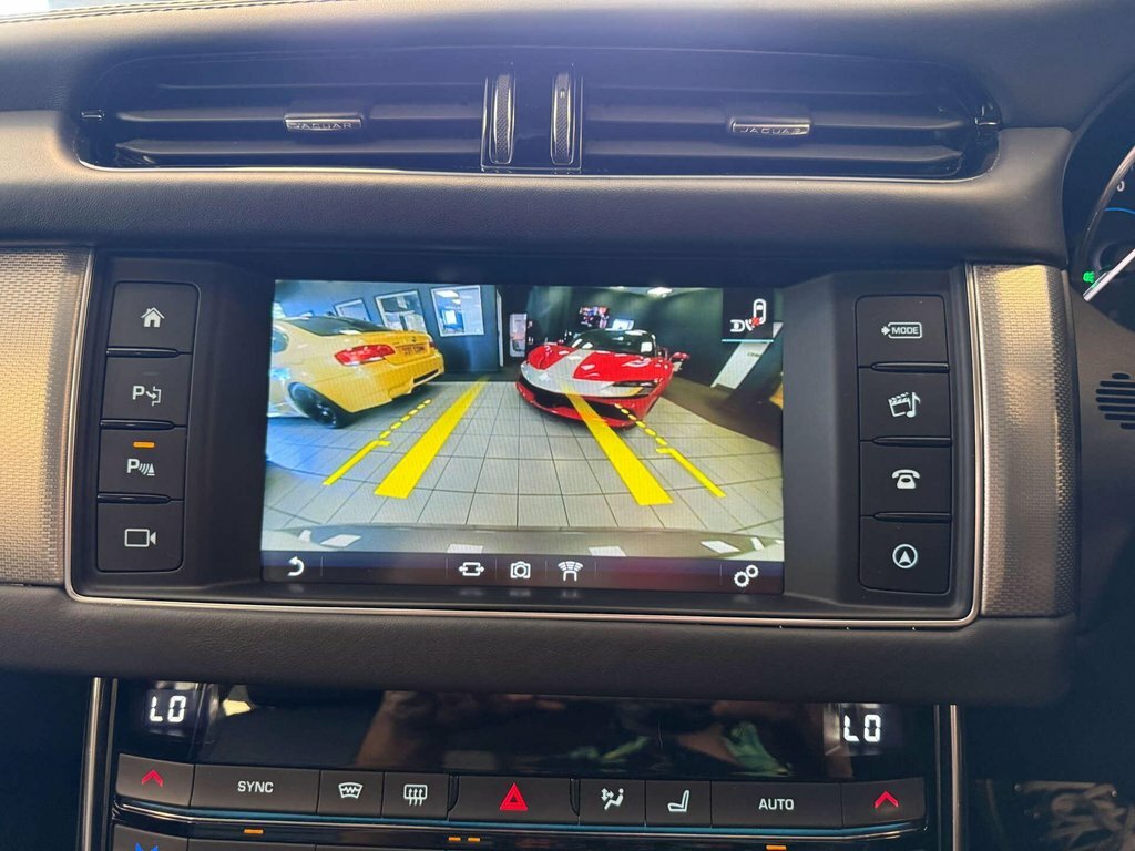 Jaguar XF 2.0D R-sport Euro 6 Ss #15