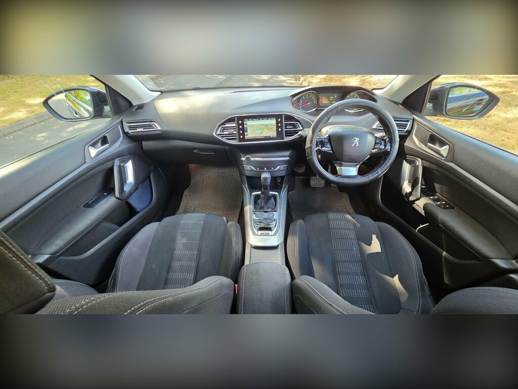 Peugeot 308 1.2 Puretech Allure Eat Euro 6 Ss KT17UYX Black #2