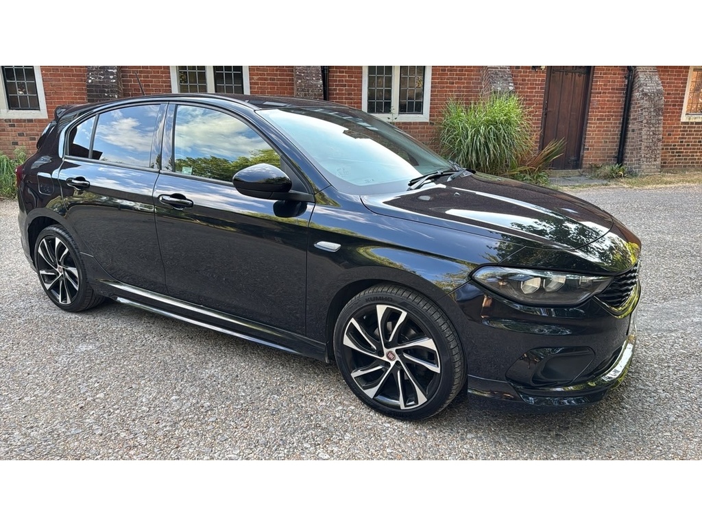 Fiat Tipo 1.4 Mpi Sport Euro 6 Ss Black