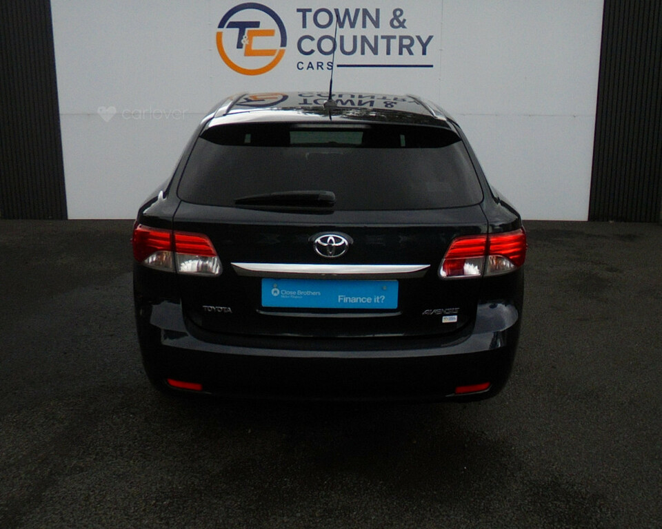 Toyota Avensis Icon D-4d #4
