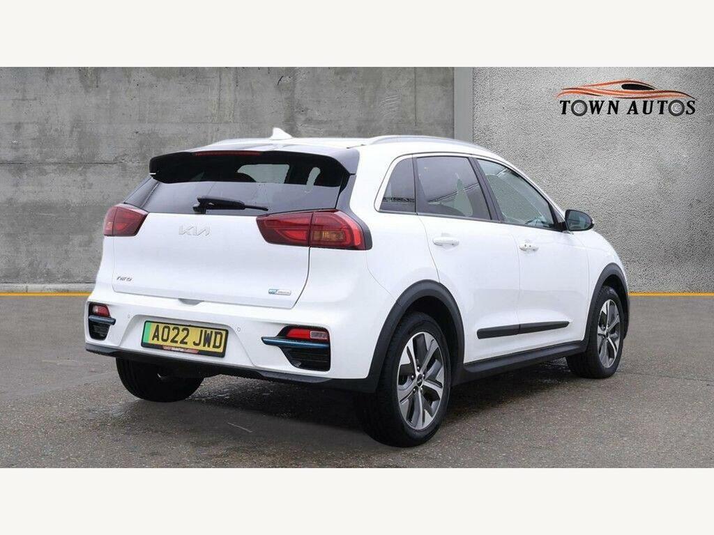 Kia e-Niro 64Kwh 2 White #4
