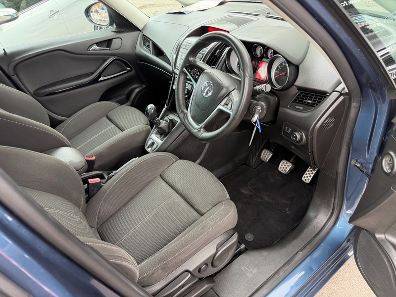 Vauxhall Zafira Sri Blue #5