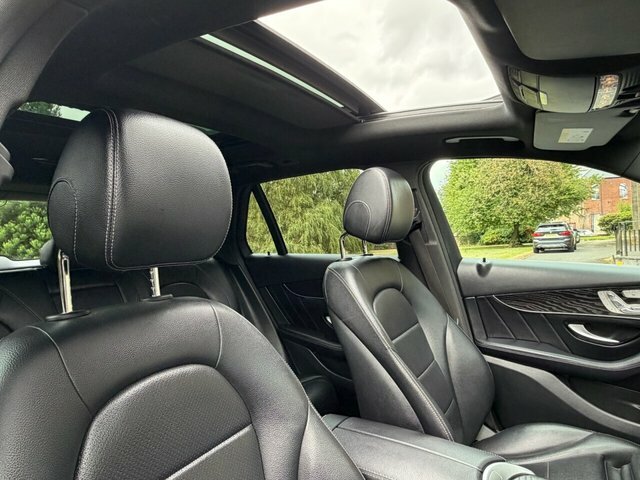 Mercedes-Benz GLC Class 2.0 Glc250 Amg Line Premium Suv G-tro Black #2