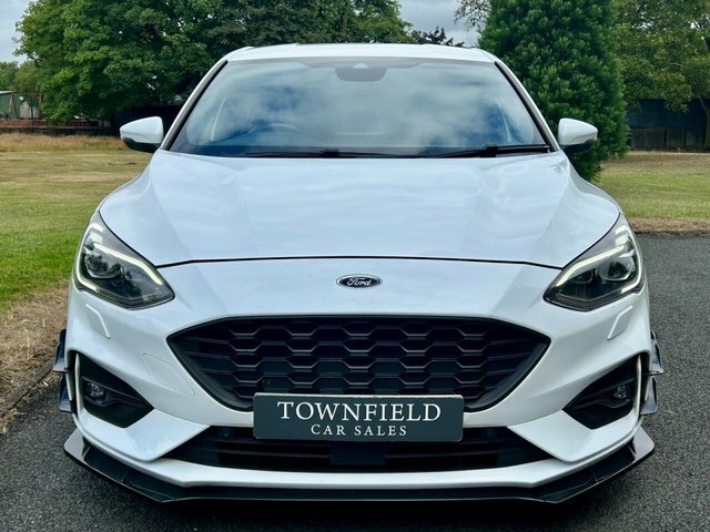 Ford Focus 1.5T Ecoboost St-line X Hatchback Manua White #2