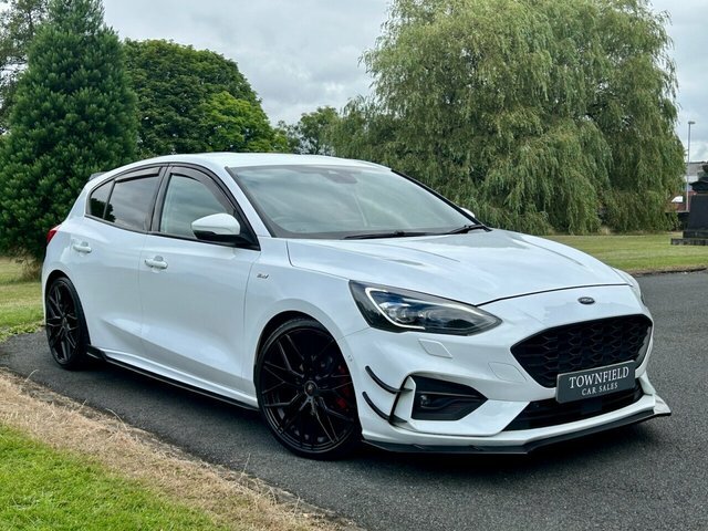 Ford Focus 1.5T Ecoboost St-line X Hatchback Manua White