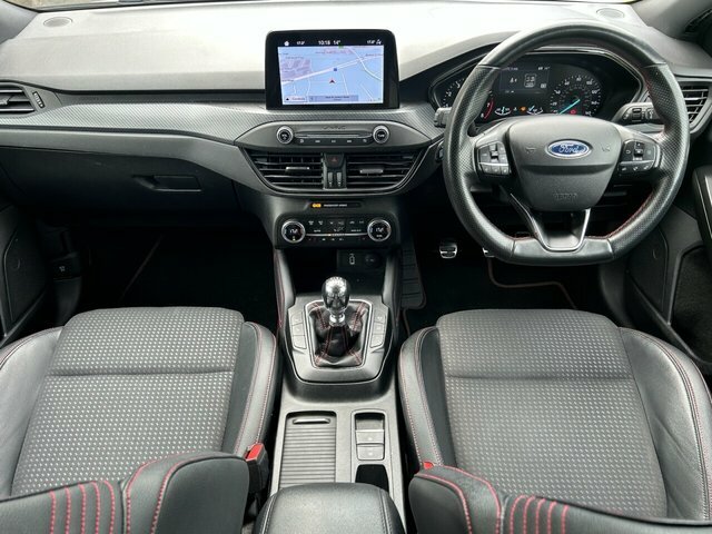 Ford Focus 1.5T Ecoboost St-line X Hatchback Manua White #6