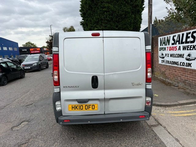 Renault Trafic Panel Van Silver #5