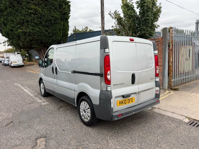 Renault Trafic Panel Van Silver #6