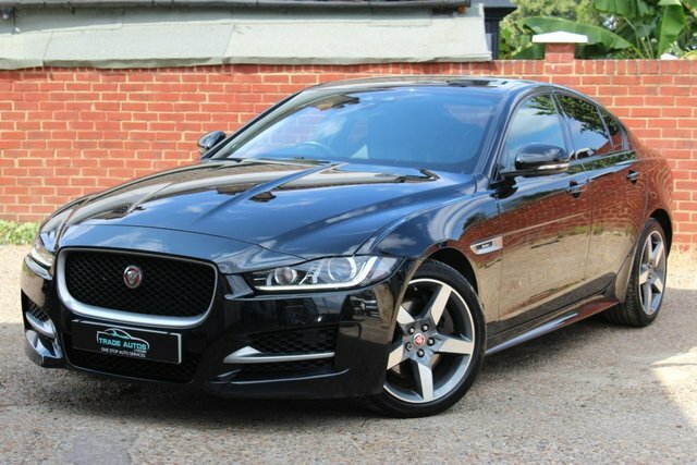 Jaguar XE Gpf R-sport Saloon Black #3