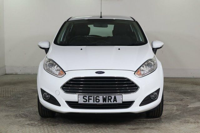 Ford Fiesta 1.25 Zetec Hatchback Euro 6 82 White #2